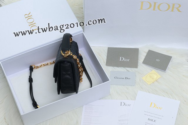 Dior专柜2024新款迪奥高仿原单小牛皮Cannage藤格纹珍珠包斜挎包 djfk1664